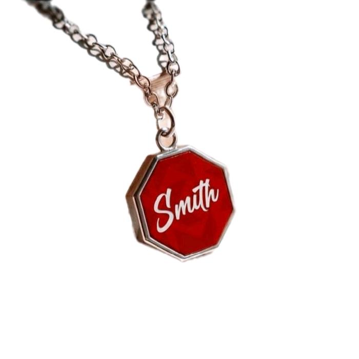 Kalung Smit Merah dengan Desain Octagon dan Tali Rantai