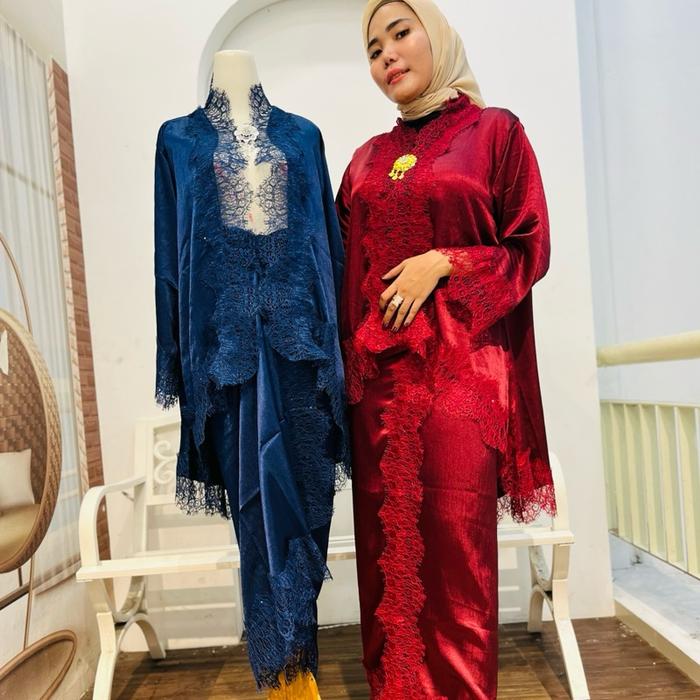 One set kebaya silk rok lilit