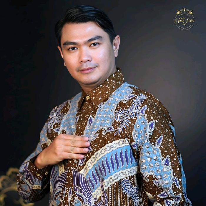 Batik Eyang Putri-Kemeja Katun Lengan Panjang