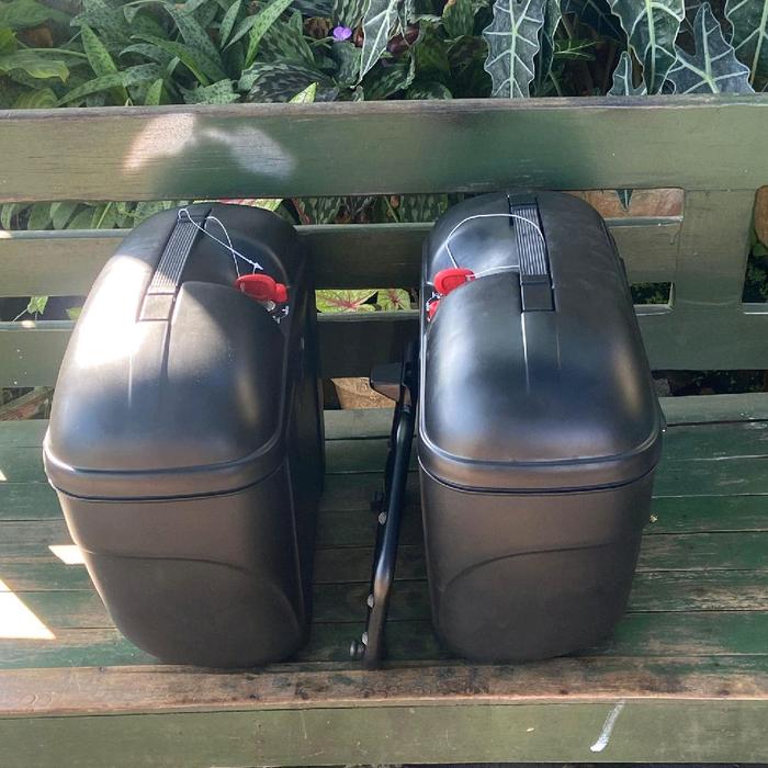 SIDE BOX KANAN KIRI / BOX SAMPING GIVI E21+BRACKET GIVI SB2000