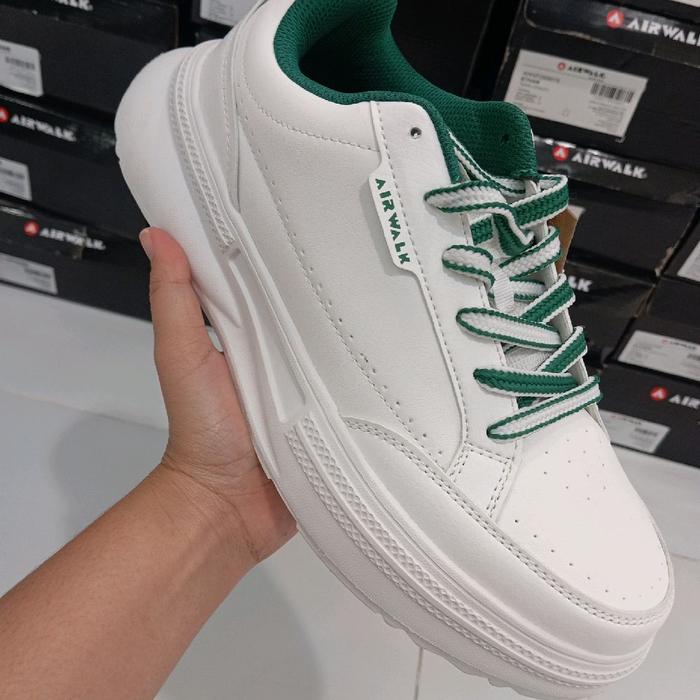 Airwalk Sepatu Sneakers Putih dengan Tali Hijau untuk Pria dan Wanita
