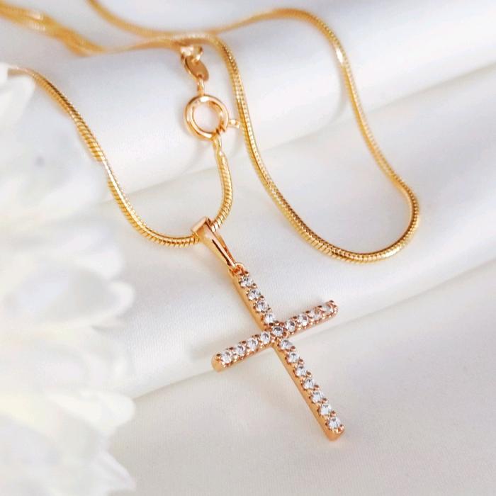 Kalung Salib Model Permata Warna Emas
