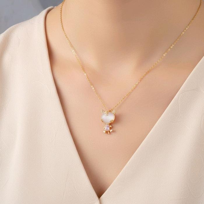 Kalung Titanium Wanita Liontin Boneka Meong Mewah Elegan Aksesoris Fashion Anti Kartan Tidak Luntur 