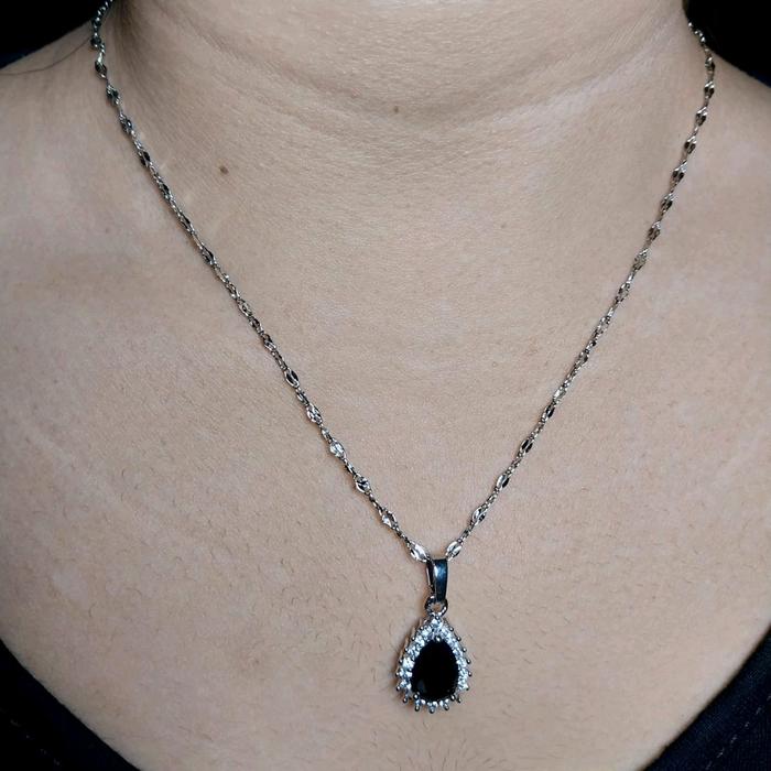 Kalung titanium 45cm+liontin hitam, aman parfum sabun dan body lotion