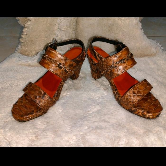 Sandal Heels Gesper Wanita Hak 7 cm Kulit Ular Asli