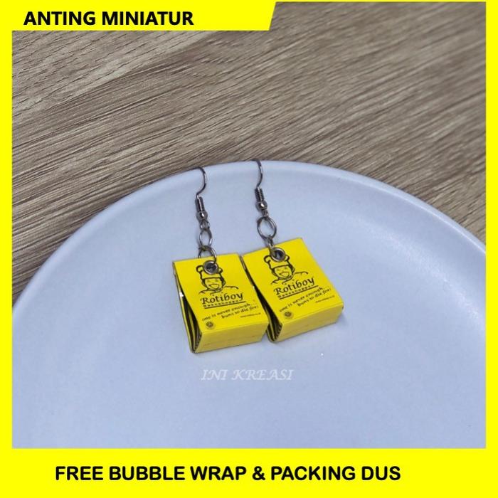 MINIATUR PRODUK ANTING BAG ROTI BOY