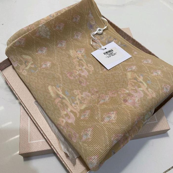 Buttonscraves the granade pleated shawl-sesame