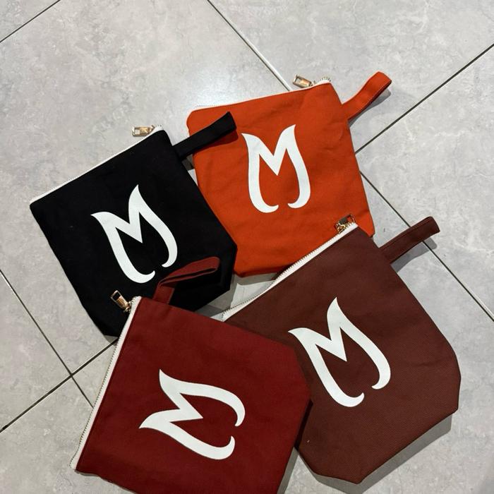 Pouch mooij