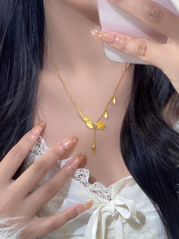 Kalung Kalung Emas Bunga Mawar