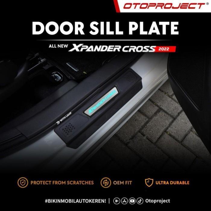 TERPERCAYA Sill Plate Mobil XPANDER CROSS Otoproject V2 Big Design Cover Pijakan - With LED Lamp