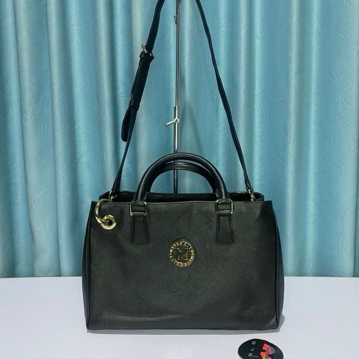 Tas sling bag metrocity**