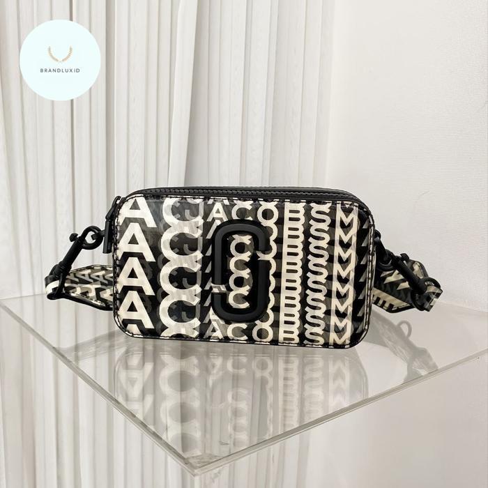 MARC JACOBS SNAPSHOT MONOGRAM LENTICULAR CAMERA BAG BLACK WHITE