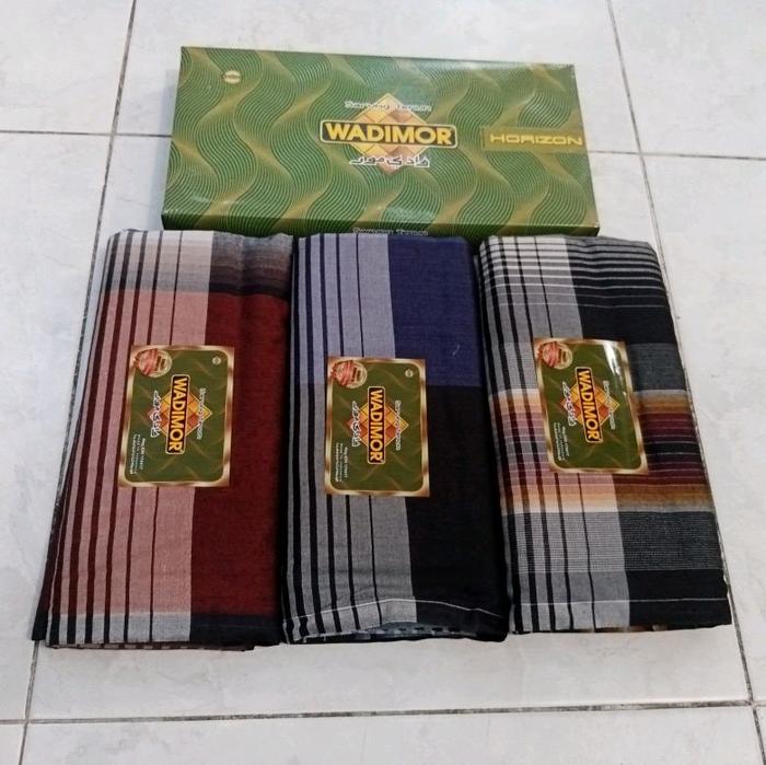 sarung wadimor horizon,sarung motif kotak