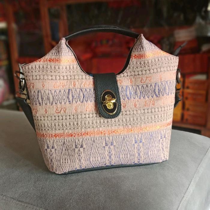 tas minimalis ulos pucca