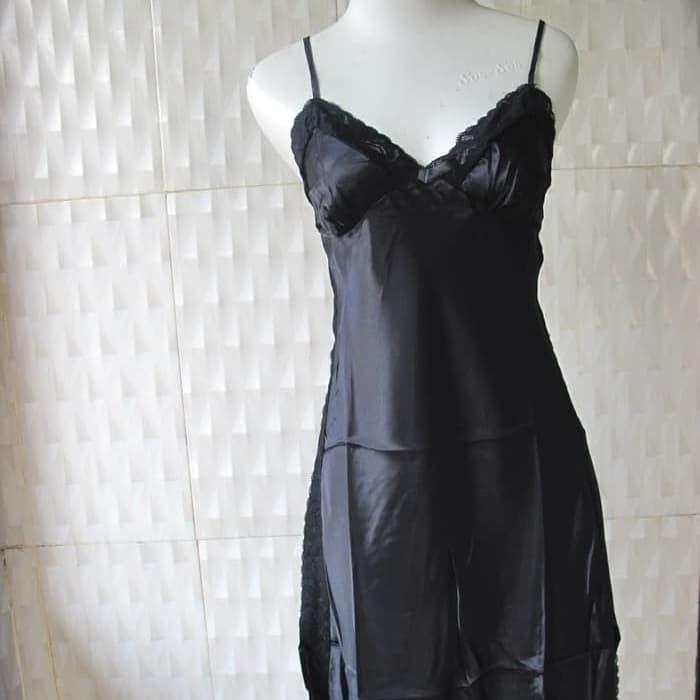 BLUSH BY TRIUMPH LINGERIE SEXY SATIN (UNIQLO VICTORIA SECRET LASENZA