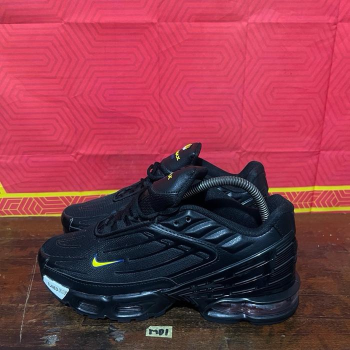 Sepatu second branded nike airmax plus 3 size 40