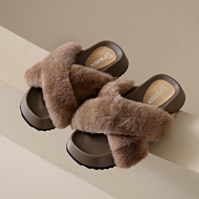 Eiger - Fashion Korea Sepatu Sandal Bulu Wanita Nyaman Flatshoes Slip On Casual Lembut Empuk Kekinia