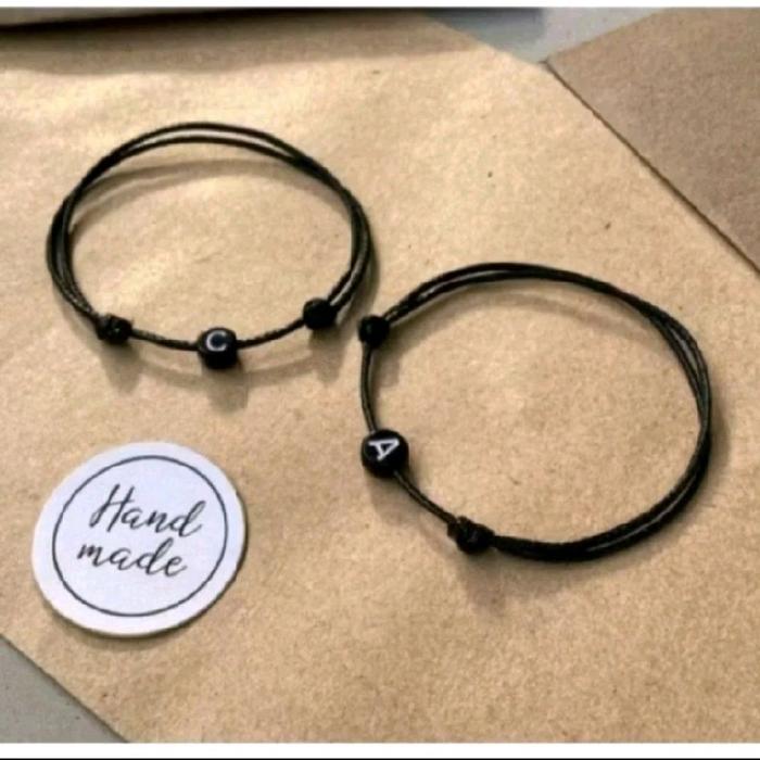 Gelang Inisial Huruf Bulat Hitam Tali Korea
