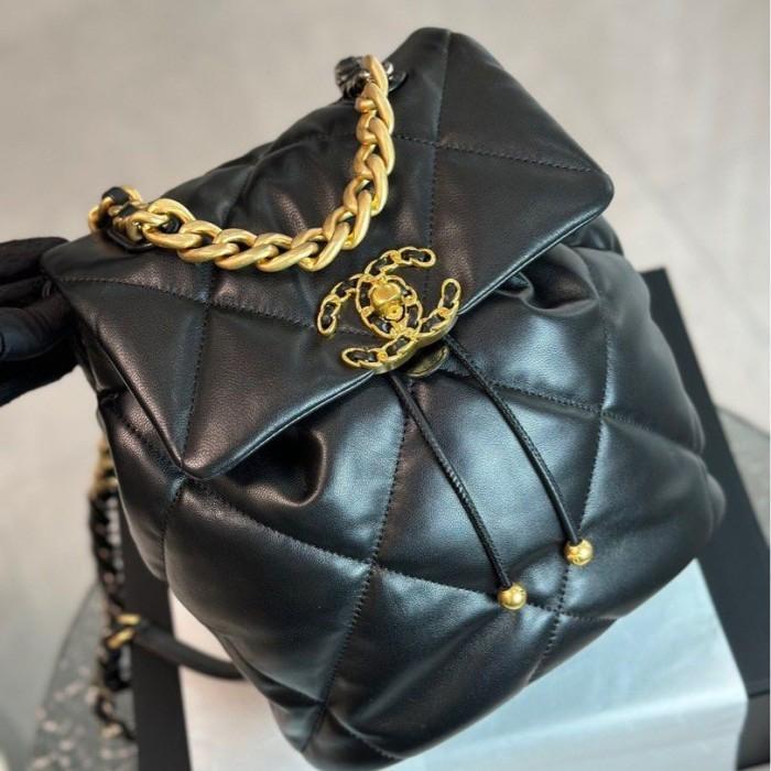 BACKPACK 19 BLACK 26x22x16 cm
