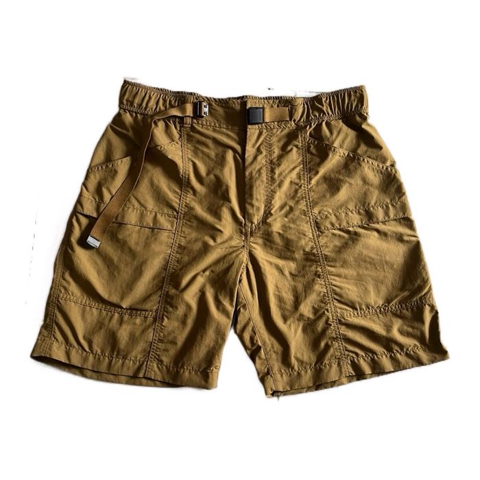 Uniqlo Celana Pendek Cargo dengan Sabuk Preloved Seperti Baru