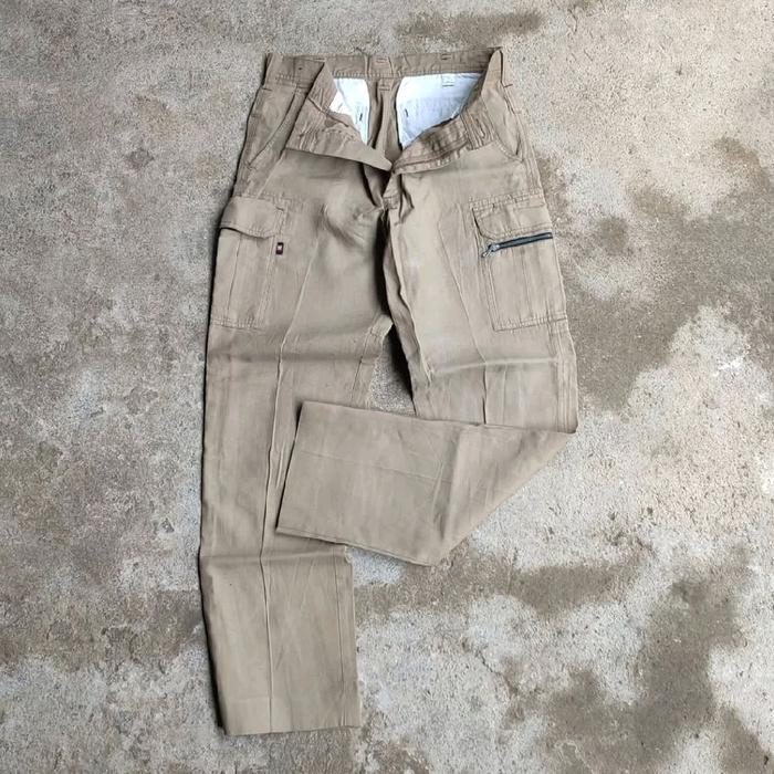 Celana Burtle Cargopants Pria dengan Desain Fungsional dan Nyaman untuk Aktivitas Sehari-hari