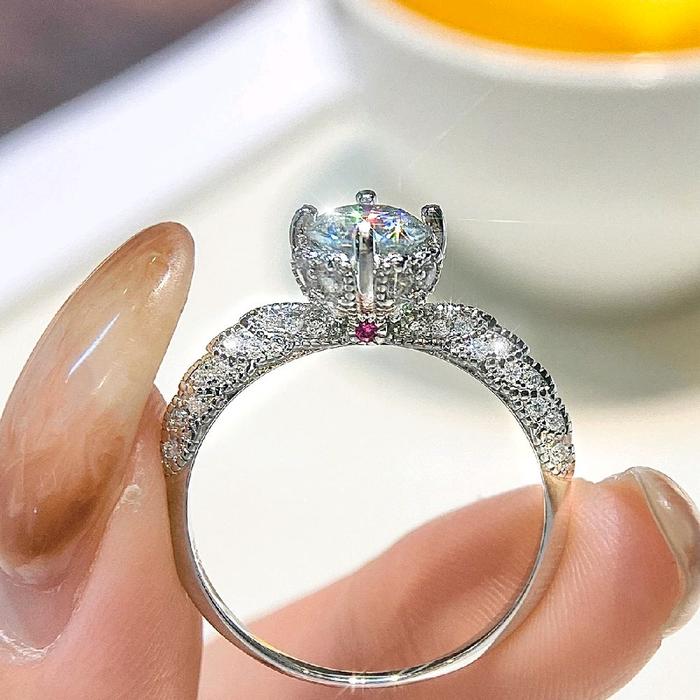 Cincin Wanita Moissanite Sertifikat GRA