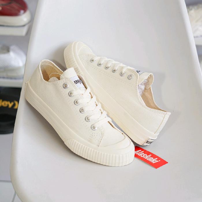Sepatu WARIOR VENUS  LOW White 100% original INDOFOOTWEAR canvas Casual Shoes Sneakers