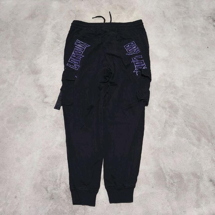 Celana panjang cargo pria boy London hitam bekas