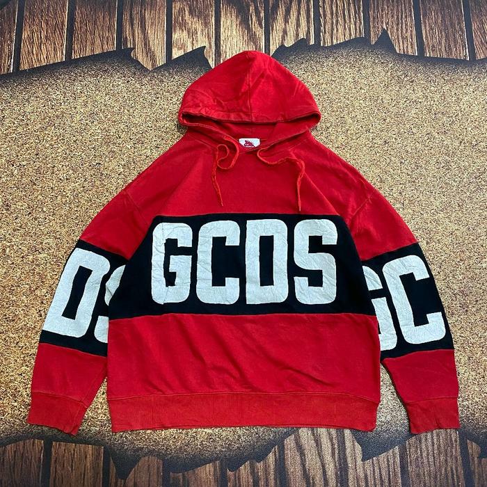 jaket hoodie UNIQLO DESIGN THE DONGSIN GCDS jemper sweater warna merah pullover big logo casuao mura