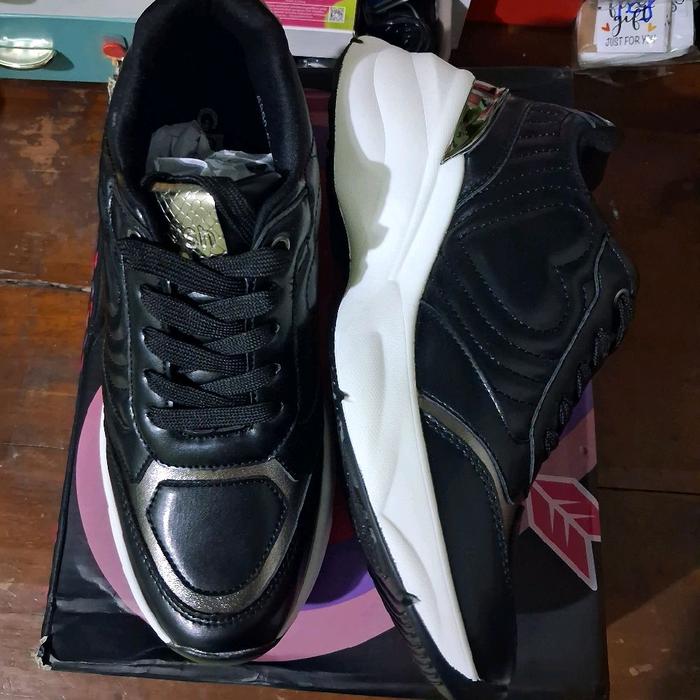 Sneakers Heels Art 551 Black White