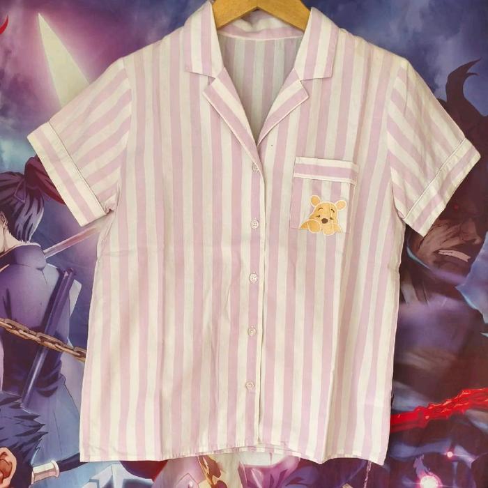 GU x Disney Winnie The Pooh Striped Pajama Lounge Shirt S Kemeja Kartun Atasan Cewek Wanita Unisex U