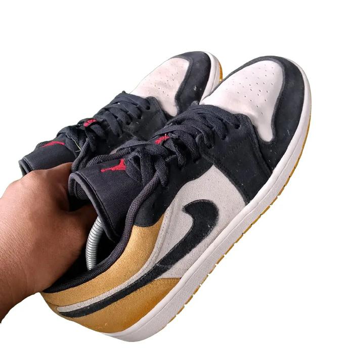 sepatu bekas nike sb sz 43