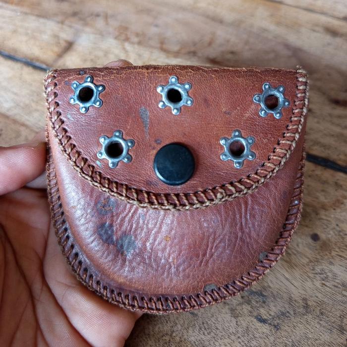 Dompet Kulit Antik Wadah Korek Zippo
