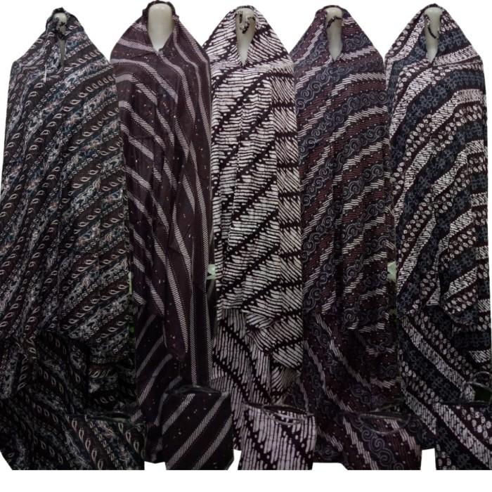 Belilah Mukena Batik Dewasa Jumbo Katun Adem Bestseller, Mukena Bali Hkl210