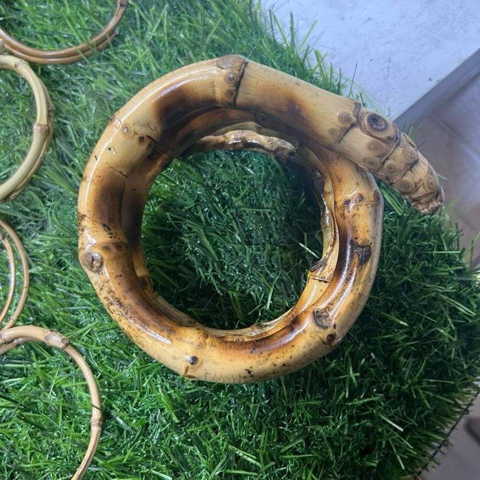 Gelang bambu kuning