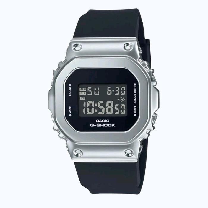 CASIO G-SHOCK GM-S5600-1DR Series metal square ladies digital dial black resin band