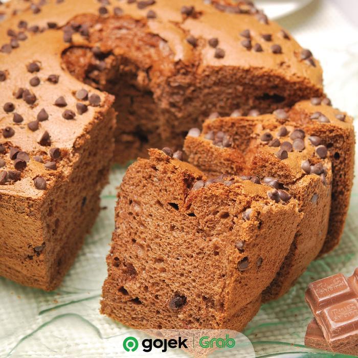 Chiffon Cake Chocolate Chips-Holland Bakery