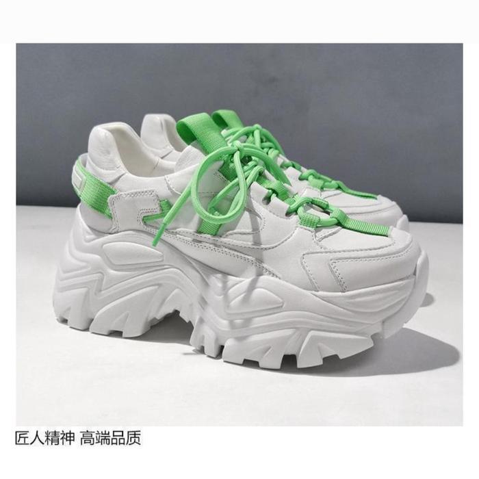SEPATU SNEAKERS WANITA SELEBRITI EROPA