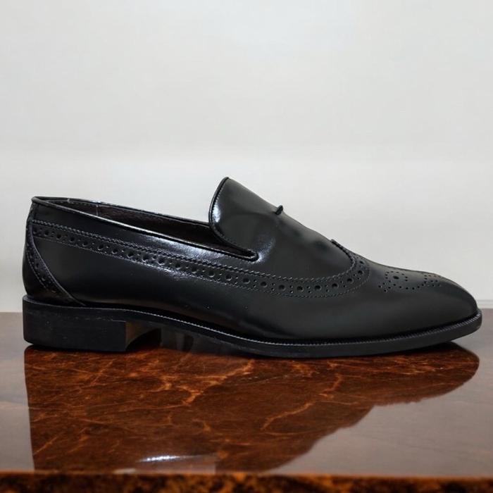 Sepatu Kulit Wingtip Loafers hitam
