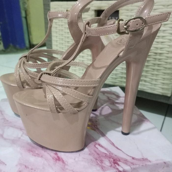 Heels Wanita preloved Tinggi 17cm Cantik dengan Desain Elegan dan Nyaman untuk Berbagai Kesempatan