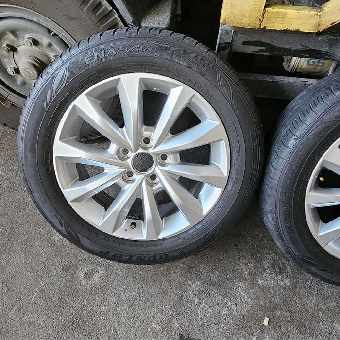 Velg Innova Zenix type V ring 17 original  bekas pakai sendiri