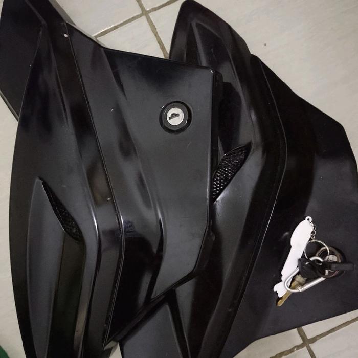 Tutup/cover aki pulsar 220cc - Hitam - Motorcycle
