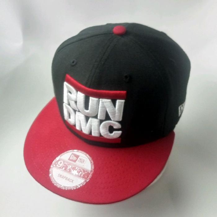 Topi New Era RUN DMC HipHop Music SnapBack Hat Cap Red/Black One Size Fits Most 100% Wool