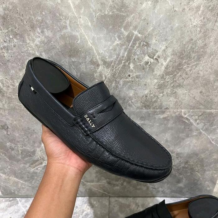 Sepatu BALLY Size 42-43 Original Loafer Casual Bekas Second Preloved Authentic Slip on Branded Luxur