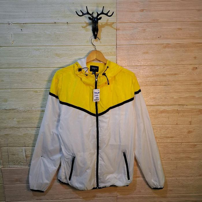 Jaket outdoor waterproof BIG SIZE FOREVER 21 MEN size 3XL/ LD:128x P:70/ Bahan Parasut/ jaket lari j