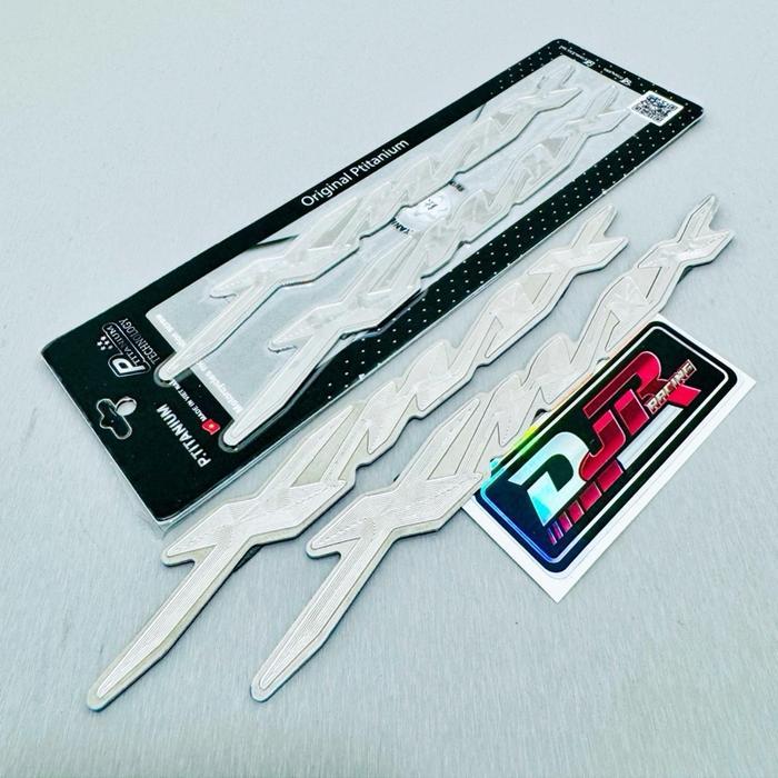 EMBLEM LOGO BODY XMAX 250 300 TITANIUM GR5 VIETNAM [NTS]