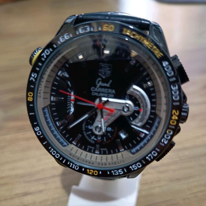 Jam tangan branded pria Tag H Grand Carrera