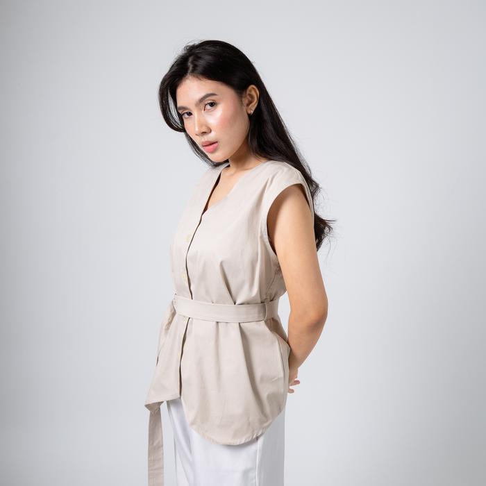 PREMIUM (READY) terjamin More with Eleven – Juliette Vest | Vest Wanita V-Neck Elegan terlaris