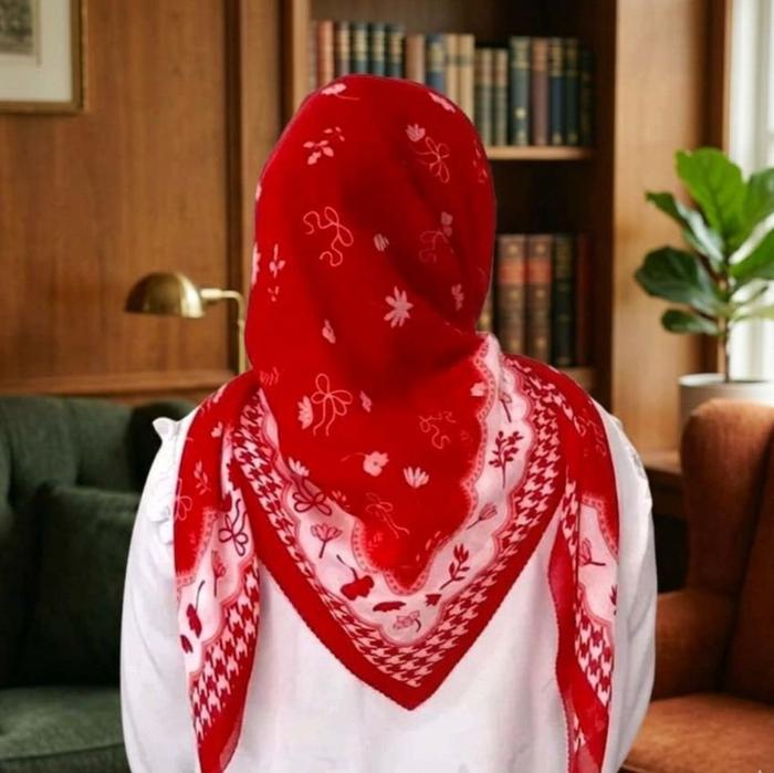 Jilbab Segiempat Merah Putih Kemerdekaan Agustusan Kerudung Voal Maroon