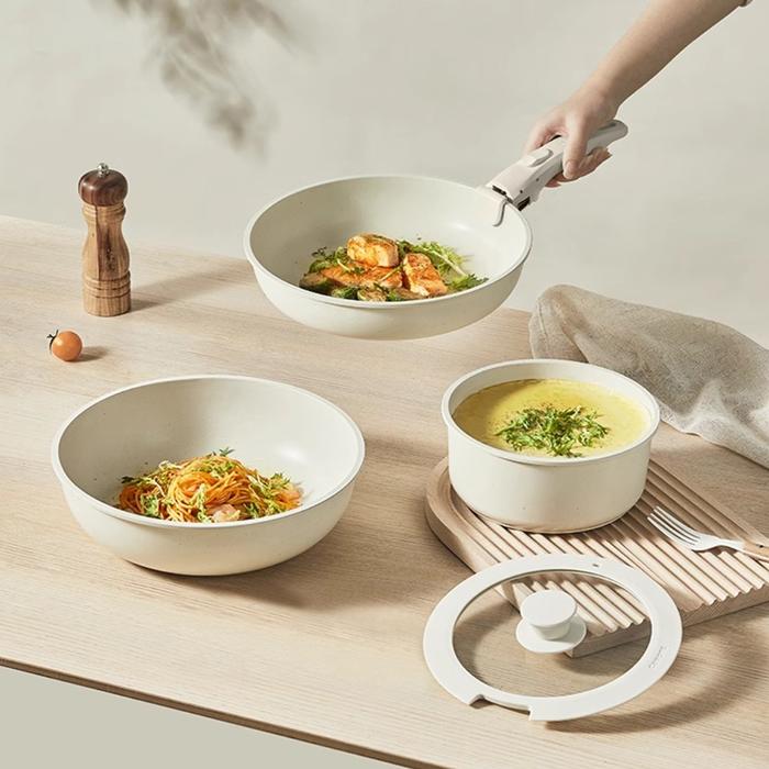 Carote Removable Handle Pan Household Cookware Set Non-Stick Full Set